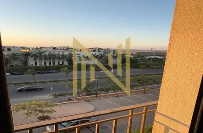 شقة - 3 غرف نوم - 3 حمامات للايجار في ذا كورت ياردز - كمبوندات الشيخ زايد - الشيخ زايد - الجيزة