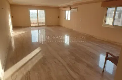 شقة - 4 غرف نوم - 3 حمامات للبيع في المنطقة السياحية الرابعة - المنطقة السياحية - الحي المتميز - مدينة 6 أكتوبر - الجيزة