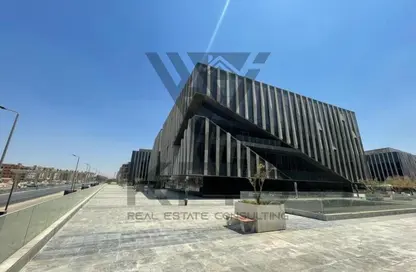 Office Space - Studio - 1 Bathroom for rent in Eastown - 5th Settlement Compounds - The 5th Settlement - New Cairo City - Cairo