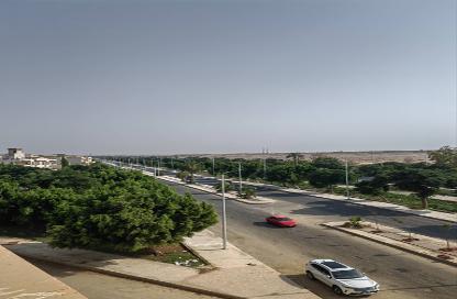 شقة - 3 غرف نوم - 3 حمامات للبيع في المجاورة الثانية - المنطقة الثامنة - مدينة الشروق - القاهرة