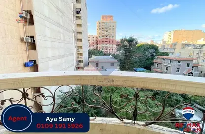 شقة - 3 غرف نوم - 2 حمامات للبيع في شارع الفريق اسماعيل سرهنك - لوران - حي شرق - الاسكندرية