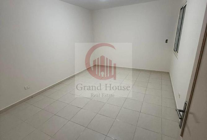 8210664 - Property Image 3