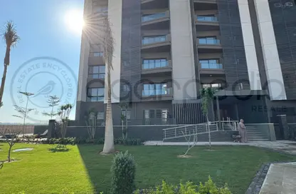 Apartment - 2 Bedrooms - 2 Bathrooms for sale in Madinaty - Cairo