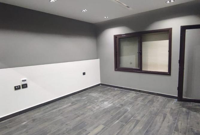 8001121 - Property Image 3