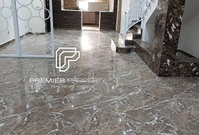 8411553 - Property Image 3