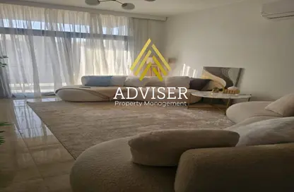 شقق فندقية - غرفة نوم - 1 حمام للبيع في مون ريزيدنس - فيفث سكوير - التجمع الخامس - مدينة القاهرة الجديدة - القاهرة
