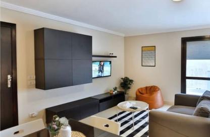 Apartment - 2 Bedrooms - 2 Bathrooms for sale in District 5 - 5th Settlement Compounds - The 5th Settlement - New Cairo City - Cairo