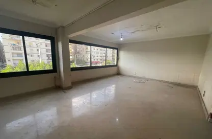 Office Space - Studio - 3 Bathrooms for rent in Sayed Zakaria St. - Sheraton Al Matar - El Nozha - Cairo