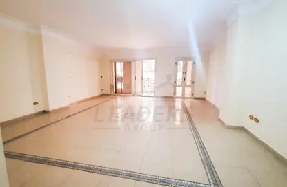 شقة - 3 غرف نوم - 3 حمامات للايجار في ستانلي - حي شرق - الاسكندرية