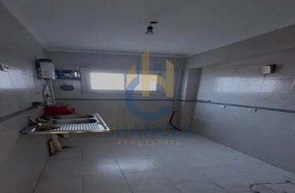 Apartment - 2 Bedrooms - 1 Bathroom for sale in Street 9 - Maadi - Hay El Maadi - Cairo