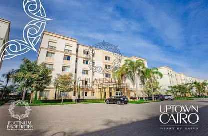 Apartment - 2 Bedrooms - 2 Bathrooms for sale in The Fourteen Golf Residences - Uptown Cairo - Mokattam - Cairo