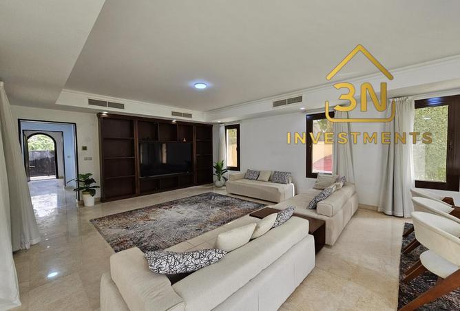 8203462 - Property Image 2