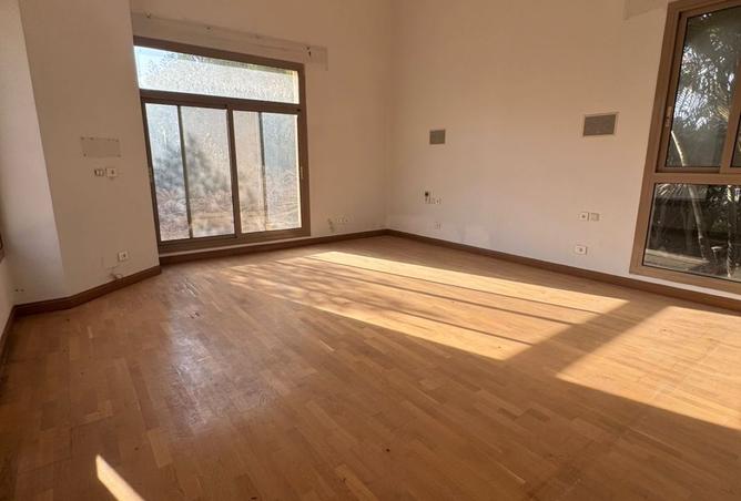 8173801 - Property Image 2