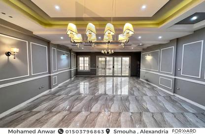 Apartment - 3 Bedrooms - 2 Bathrooms for sale in Smouha - Hay Sharq - Alexandria