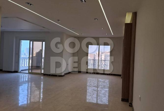 8175738 - Property Image 2