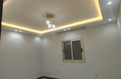 شقة - 2 غرف نوم - 1 حمام للبيع في البوابة الرابعة القديمة - حورس - حدائق الاهرام - الجيزة