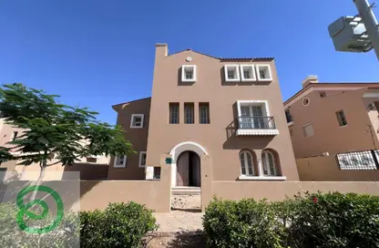 Villa - 6 Bedrooms - 6 Bathrooms for sale in Hyde Park Central - The 6th Settlement - New Cairo City - Cairo