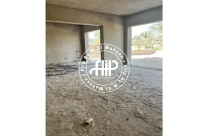Villa - 5 Bedrooms - 5 Bathrooms for sale in New Giza - Cairo Alexandria Desert Road - 6 October City - Giza