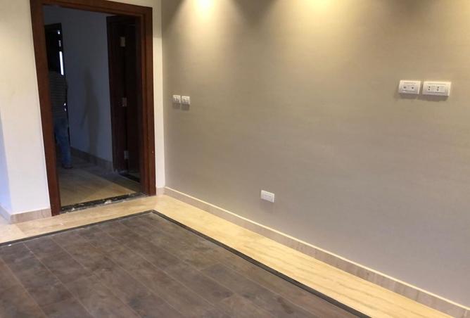 8245057 - Property Image 2