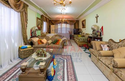Apartment - 3 Bedrooms - 2 Bathrooms for sale in Mahmoud Al Essawy St. - Miami - Hay Awal El Montazah - Alexandria