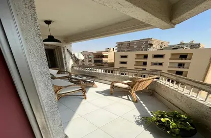 Apartment - 2 Bedrooms - 1 Bathroom for sale in 8th Zone - Nasr City - Cairo