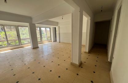 Apartment - 2 Bedrooms - 1 Bathroom for sale in Street 14 - Maadi - Hay El Maadi - Cairo