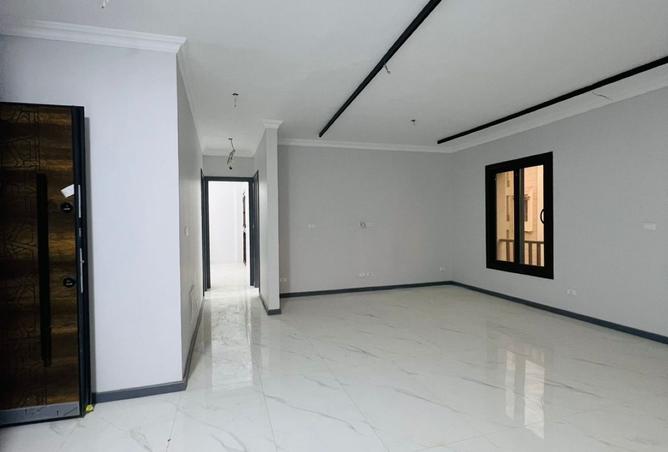 7998611 - Property Image 2