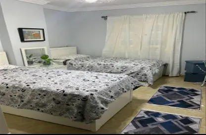 Apartment - 3 Bedrooms - 2 Bathrooms for rent in Cornish Al Nile St. - Hay Torah - Cairo