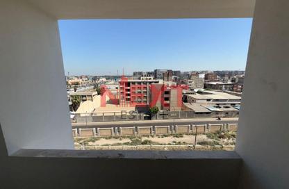 Apartment - 3 Bedrooms - 1 Bathroom for sale in Moharam Bek St. - Moharam Bek - Hay Wasat - Alexandria