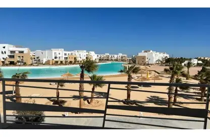 Chalet - 2 Bedrooms - 2 Bathrooms for sale in Swan Lake Gouna - Al Gouna - Hurghada - Red Sea