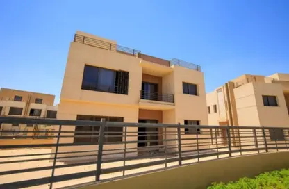 Villa - 4 Bedrooms - 6 Bathrooms for sale in Etapa - Sheikh Zayed Compounds - Sheikh Zayed City - Giza