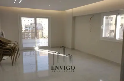 شقة - 4 غرف نوم - 3 حمامات للبيع في شارع ابراهيم نوار - المنطقة السادسة - مدينة نصر - القاهرة شقة - 4 غرف نوم - 3 حمامات للبيع في شارع ابراهيم نوار - المنطقة السادسة - مدينة نصر - القاهرة