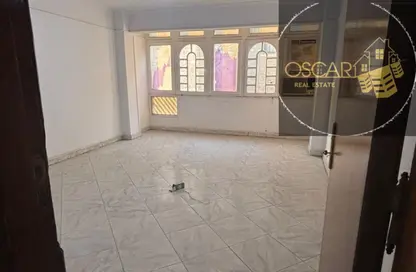 شقة - 3 غرف نوم - 2 حمامات للبيع في كوبري الجلاء - ميدان الاسماعيليه - مصر الجديدة - القاهرة