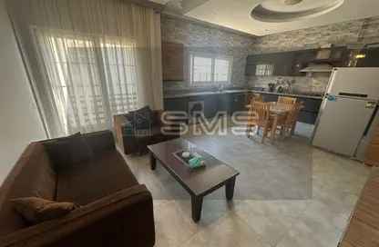 شقة - 2 غرف نوم - 2 حمامات للايجار في غرب الجولف - كمبوندات القطامية - القطامية - مدينة القاهرة الجديدة - القاهرة