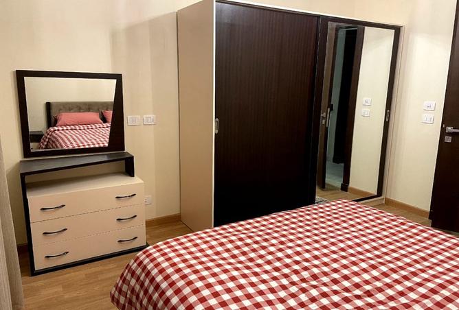 8236898 - Property Image 2