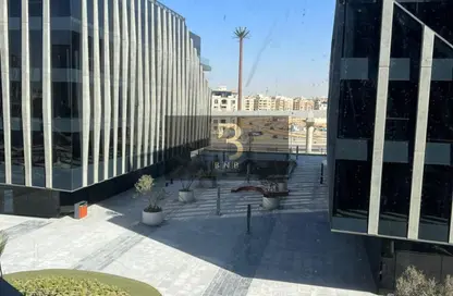 Co-Working Space - Studio - 3 Bathrooms for rent in Eastown - 5th Settlement Compounds - The 5th Settlement - New Cairo City - Cairo