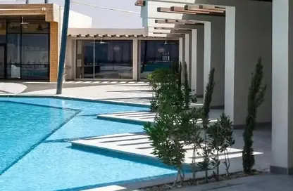 شاليه - 2 غرف نوم - 2 حمامات للبيع في دايركشن وايت - راس الحكمة - الساحل الشمالي