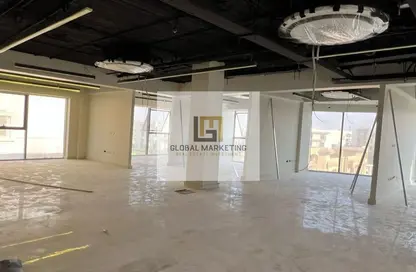 بناية كاملة - استوديو للايجار في شارع مجمع البنوك - شارع التسعين الجنوبي - التجمع الخامس - مدينة القاهرة الجديدة - القاهرة