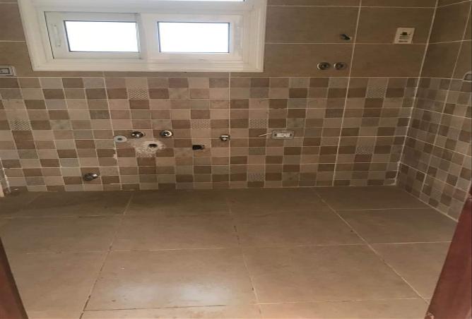 8492345 - Property Image 2