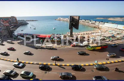 Apartment - 5 Bedrooms - 4 Bathrooms for sale in Al Geish Road - Glim - Hay Sharq - Alexandria