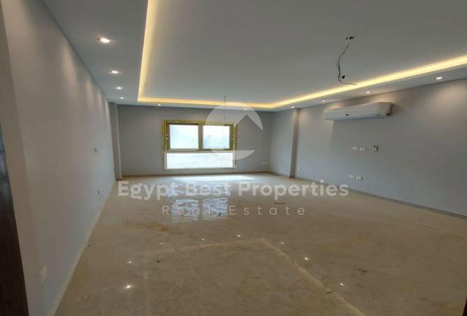 8068885 - Property Image 2