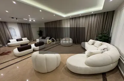 Villa - 4 Bedrooms - 5 Bathrooms for rent in Madinaty - Cairo