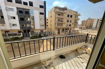 Apartment - 3 Bedrooms - 2 Bathrooms for sale in 5th Settlement Compounds - The 5th Settlement - New Cairo City - Cairo