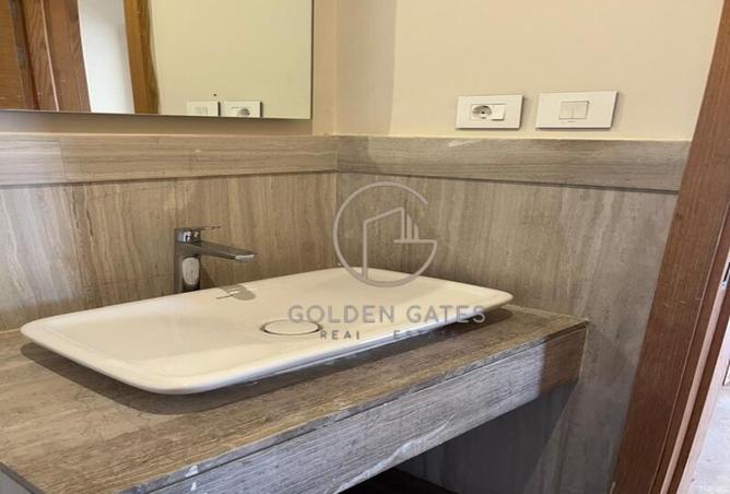 8220778 - Property Image 3