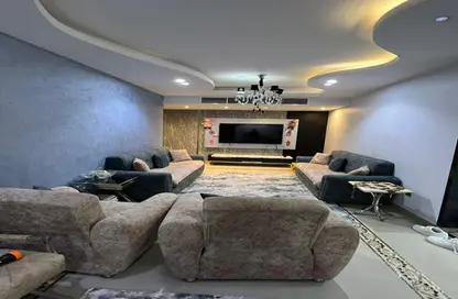 Apartment - 3 Bedrooms - 2 Bathrooms for sale in Al Mostathmir El Saghir - 10th District - Sheikh Zayed City - Giza
