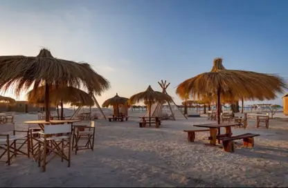 شاليه - 2 غرف نوم - 2 حمامات للبيع في دي-باي - قسم الضبعة - الساحل الشمالي شاليه - 2 غرف نوم - 2 حمامات للبيع في دي-باي - قسم الضبعة - الساحل الشمالي