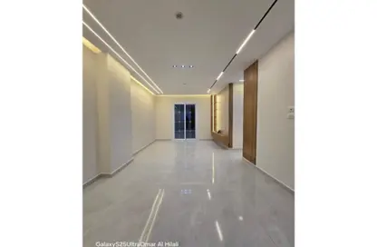 شقة - 3 غرف نوم - 2 حمامات للبيع في البوابة الرابعة - مينا - حدائق الاهرام - الجيزة