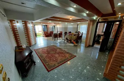 Apartment - 4 Bedrooms - 2 Bathrooms for sale in Abbas Al Akkad St. - 1st Zone - Nasr City - Cairo