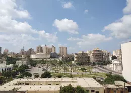 شقة - 3 غرف نوم - 2 حمامات للبيع في شارع محمود سلامة - محرم بك - حي وسط - الاسكندرية