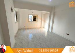 شقة - 3 غرف نوم - 2 حمامات for للايجار in شارع عبداللطيف ابوهيف - لوران - حي شرق - الاسكندرية